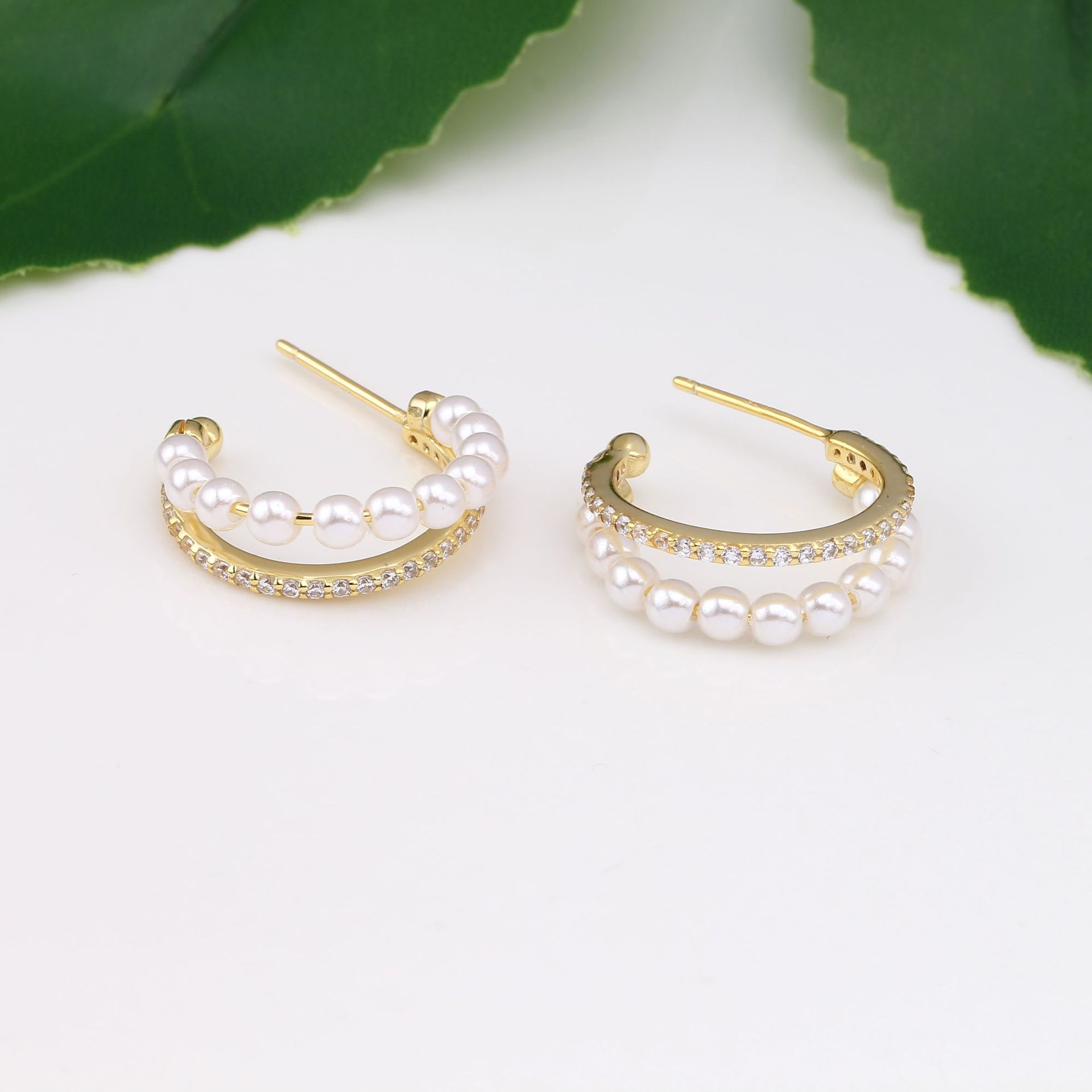 1 Pair Lady U Shape Inlay Sterling Silver Artificial Pearls Zircon Ear Studs display picture 9