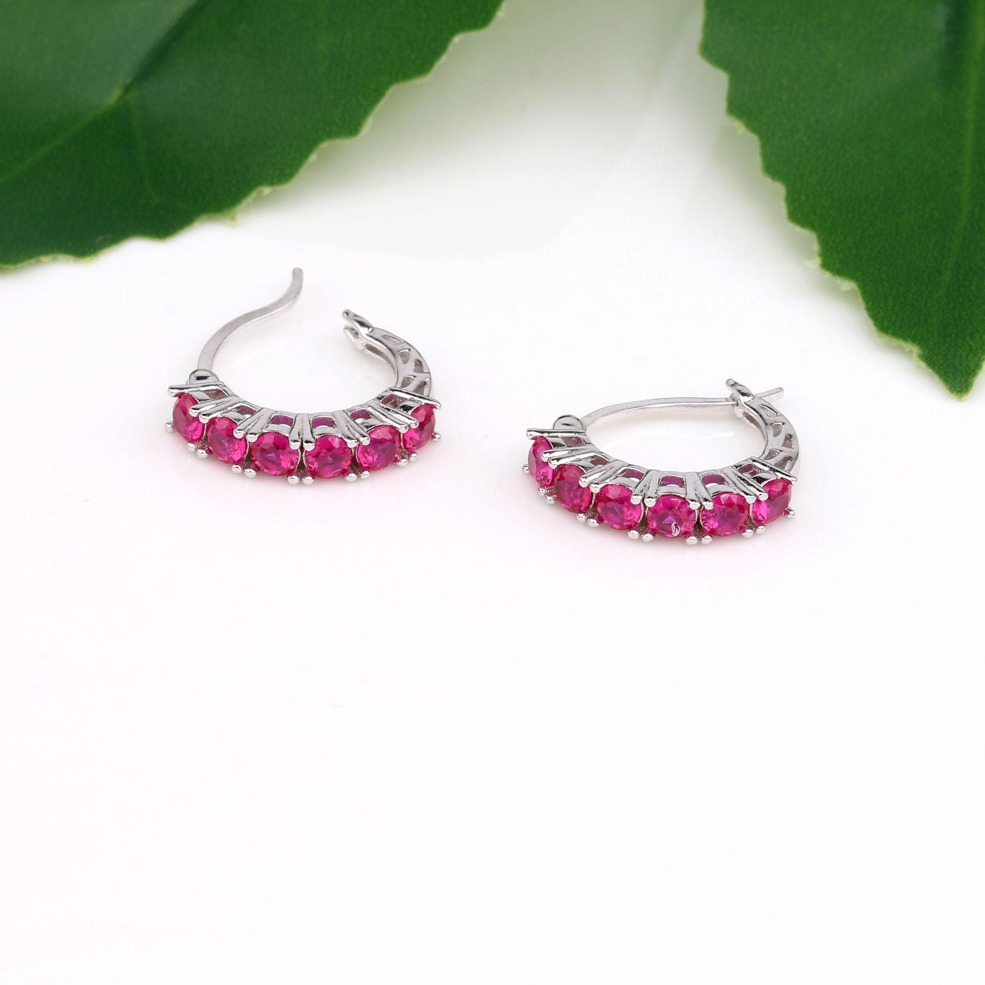 1 Pair Lady Solid Color Inlay Sterling Silver Zircon Earrings display picture 10