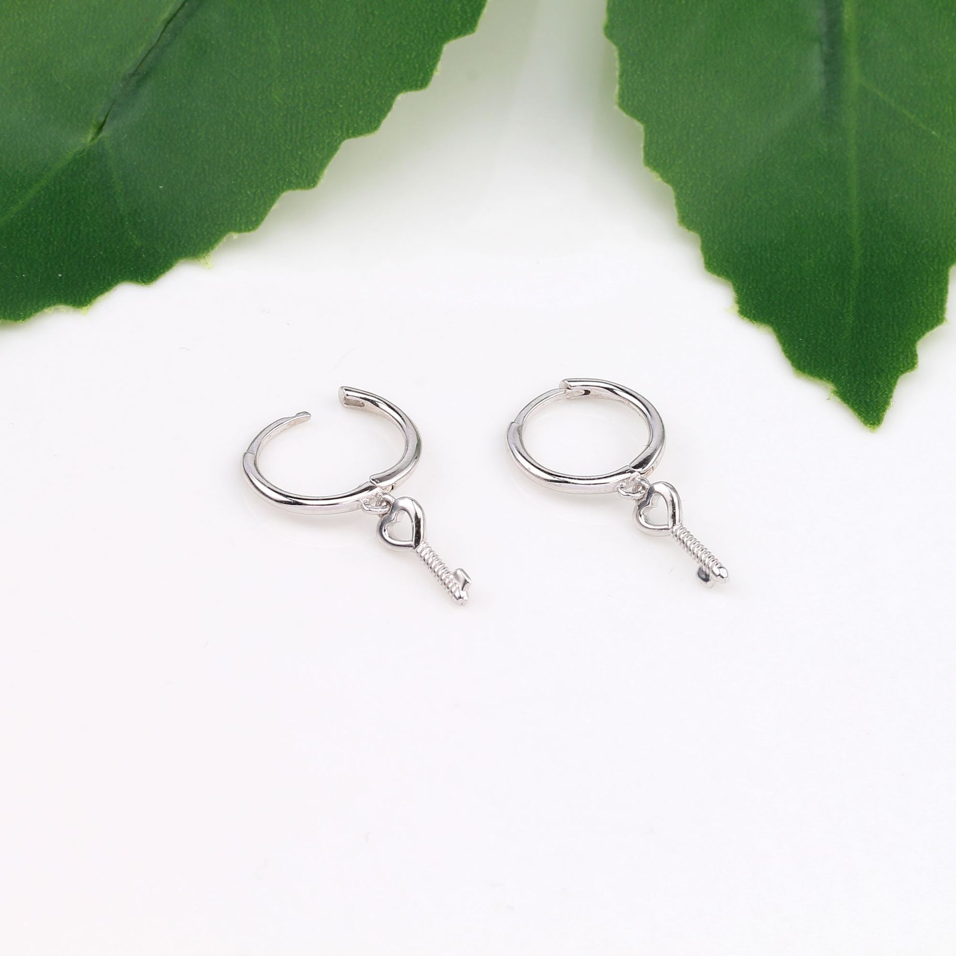 1 Pair Simple Style Key Sterling Silver Earrings display picture 12