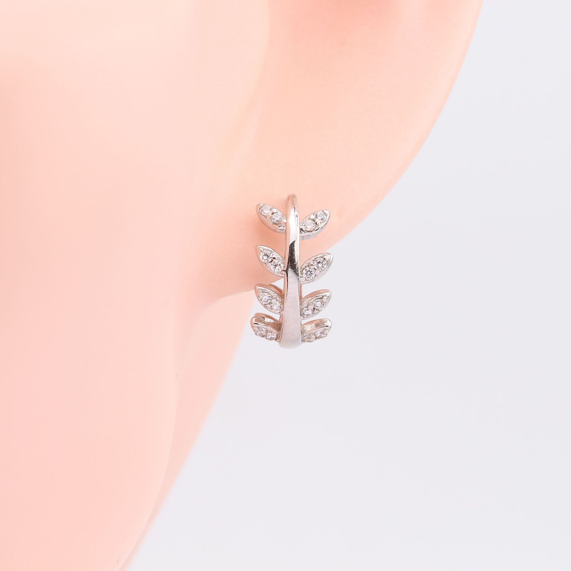 1 Pair Elegant Leaf Inlay Sterling Silver Zircon Earrings display picture 6