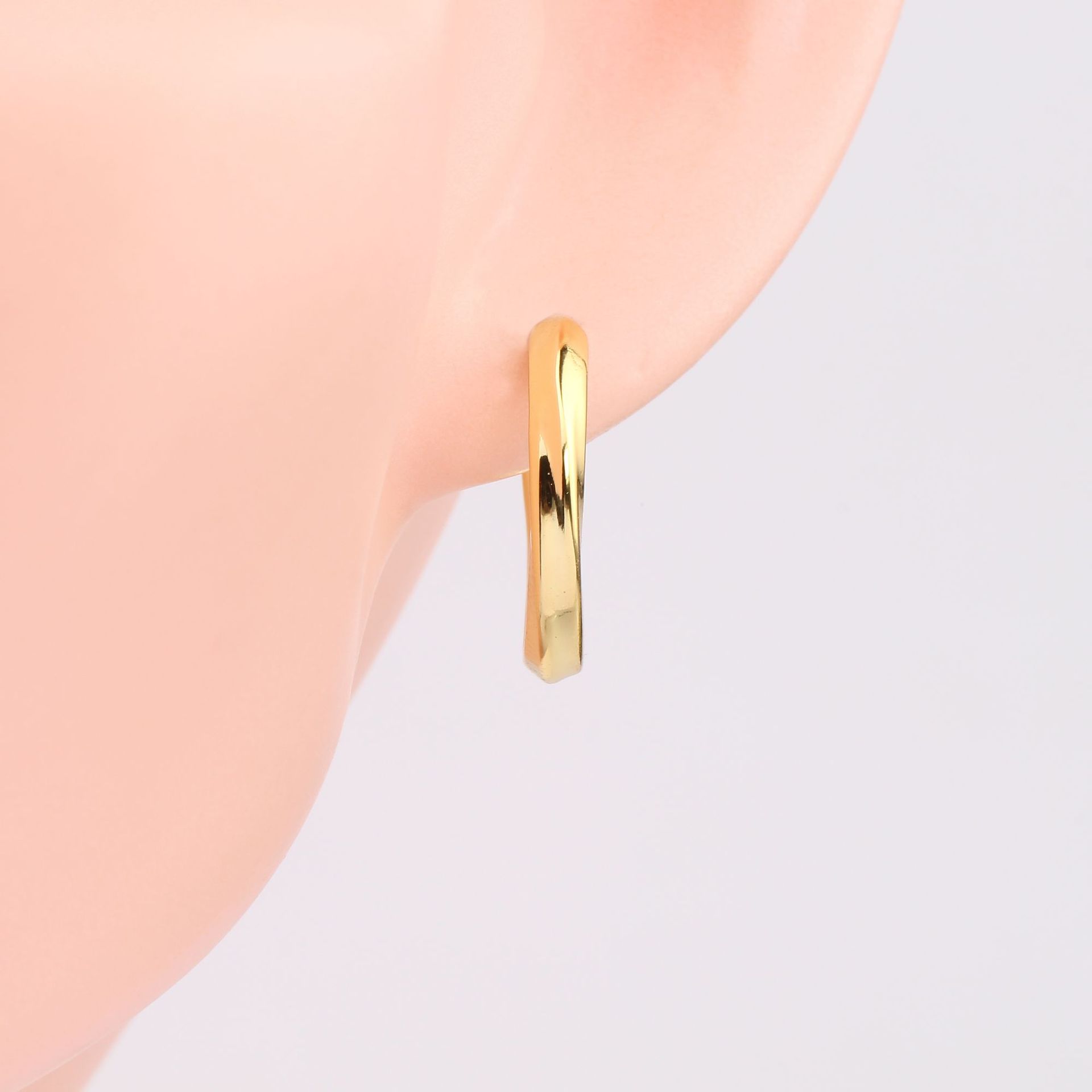1 Pair Simple Style Solid Color Plating Sterling Silver Gold Plated Ear Studs display picture 5