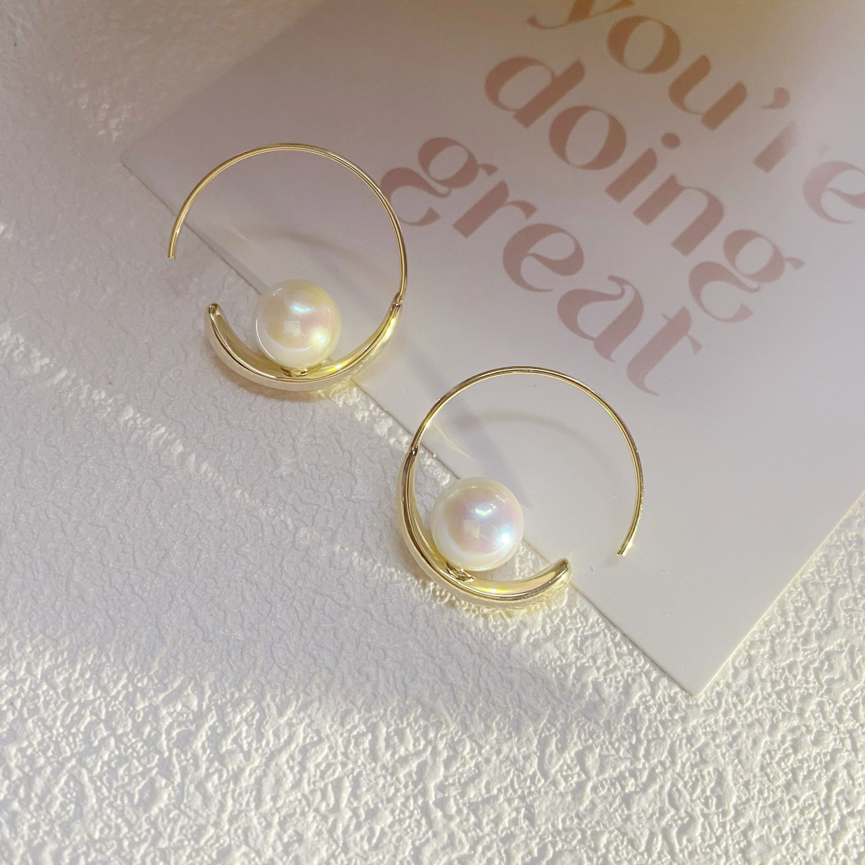 1 Paire Dame Cercle Placage Incruster Alliage Perles Artificielles Plaqué Or Des Boucles D'oreilles display picture 1