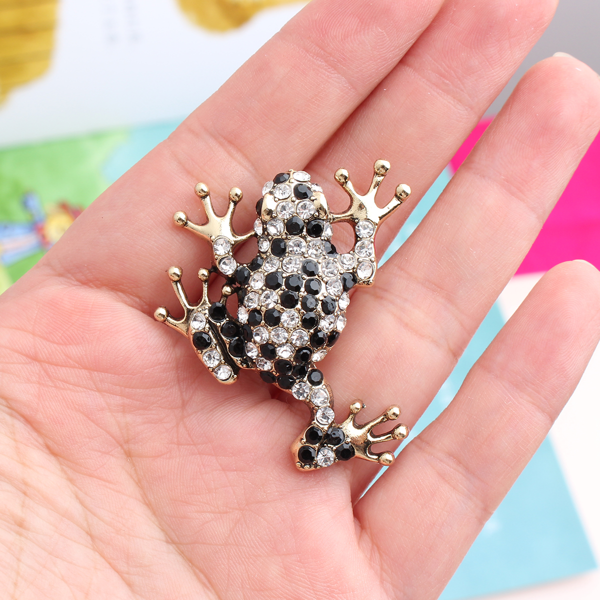 Simple Style Commute Frog Alloy Asymmetrical Rhinestones Women's Brooches display picture 3