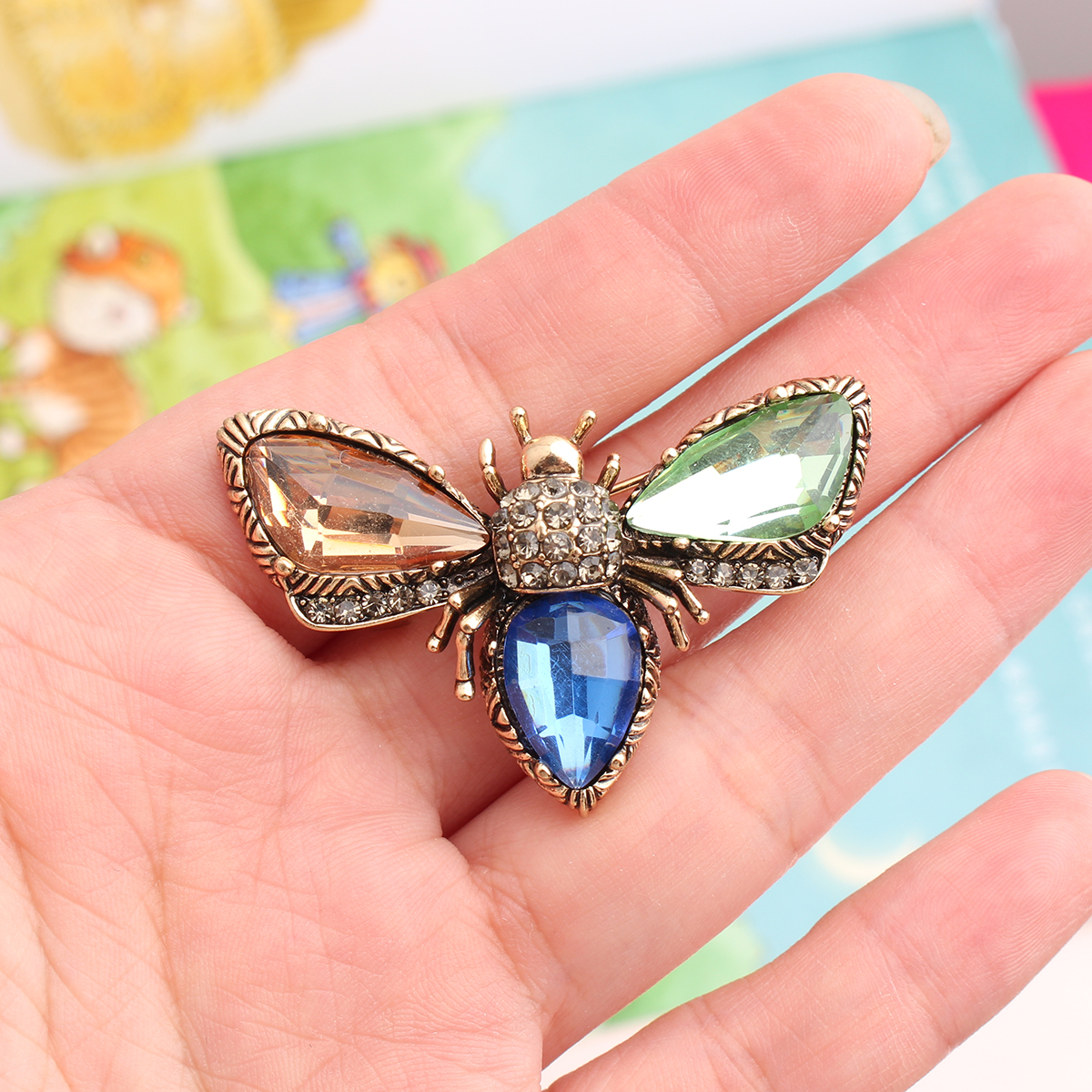 Cute Pastoral Bee Alloy Asymmetrical Rhinestones Women's Brooches display picture 5