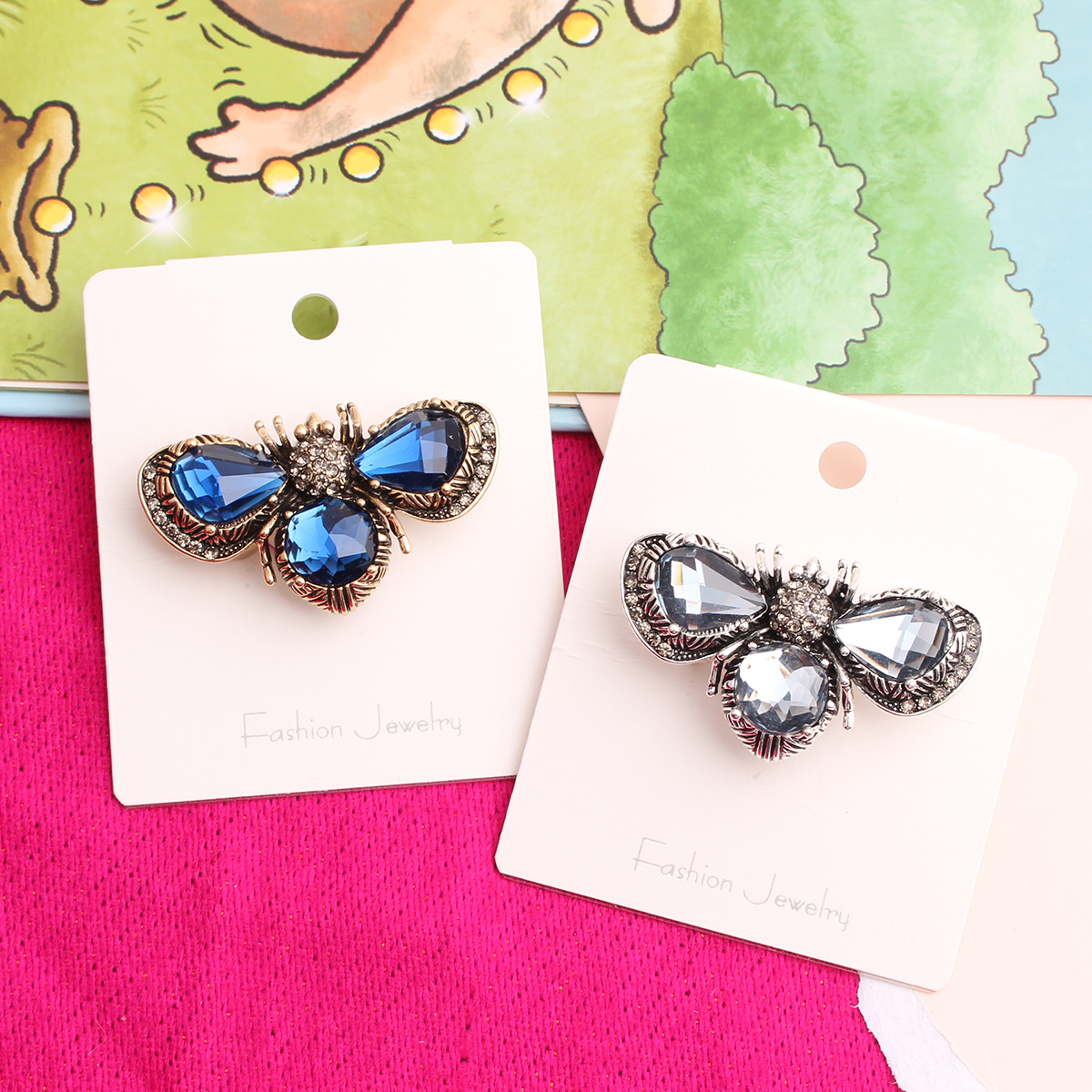 Cute Pastoral Bee Alloy Asymmetrical Rhinestones Women's Brooches display picture 3