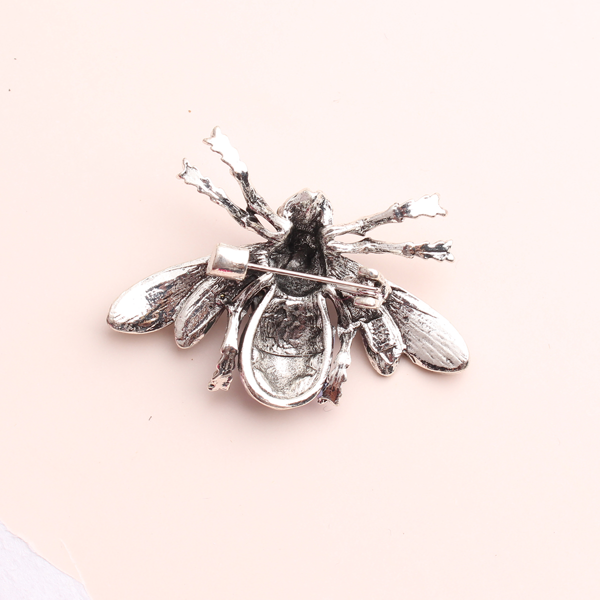 Cute Bee Alloy Asymmetrical Rhinestones Women's Brooches display picture 1
