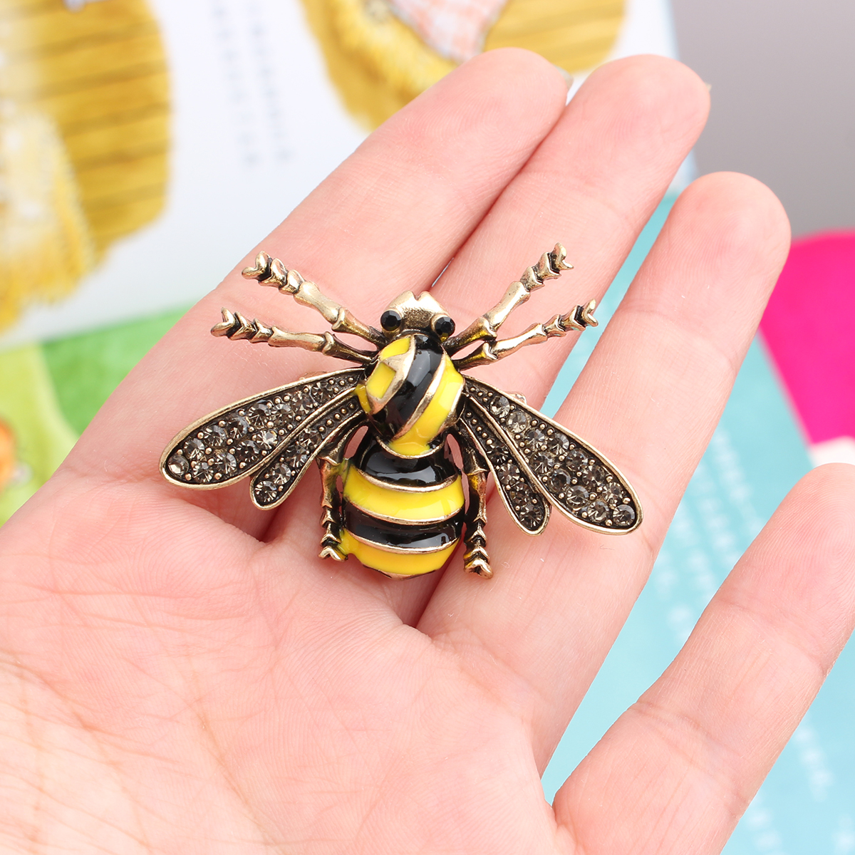 Cute Bee Alloy Asymmetrical Rhinestones Women's Brooches display picture 2