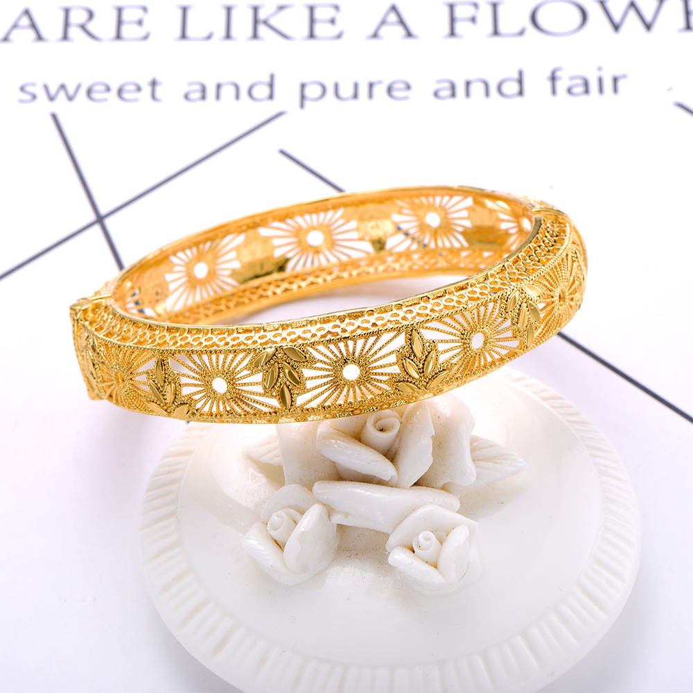 Ig Style Simple Style Flower Copper Bangle In Bulk display picture 3