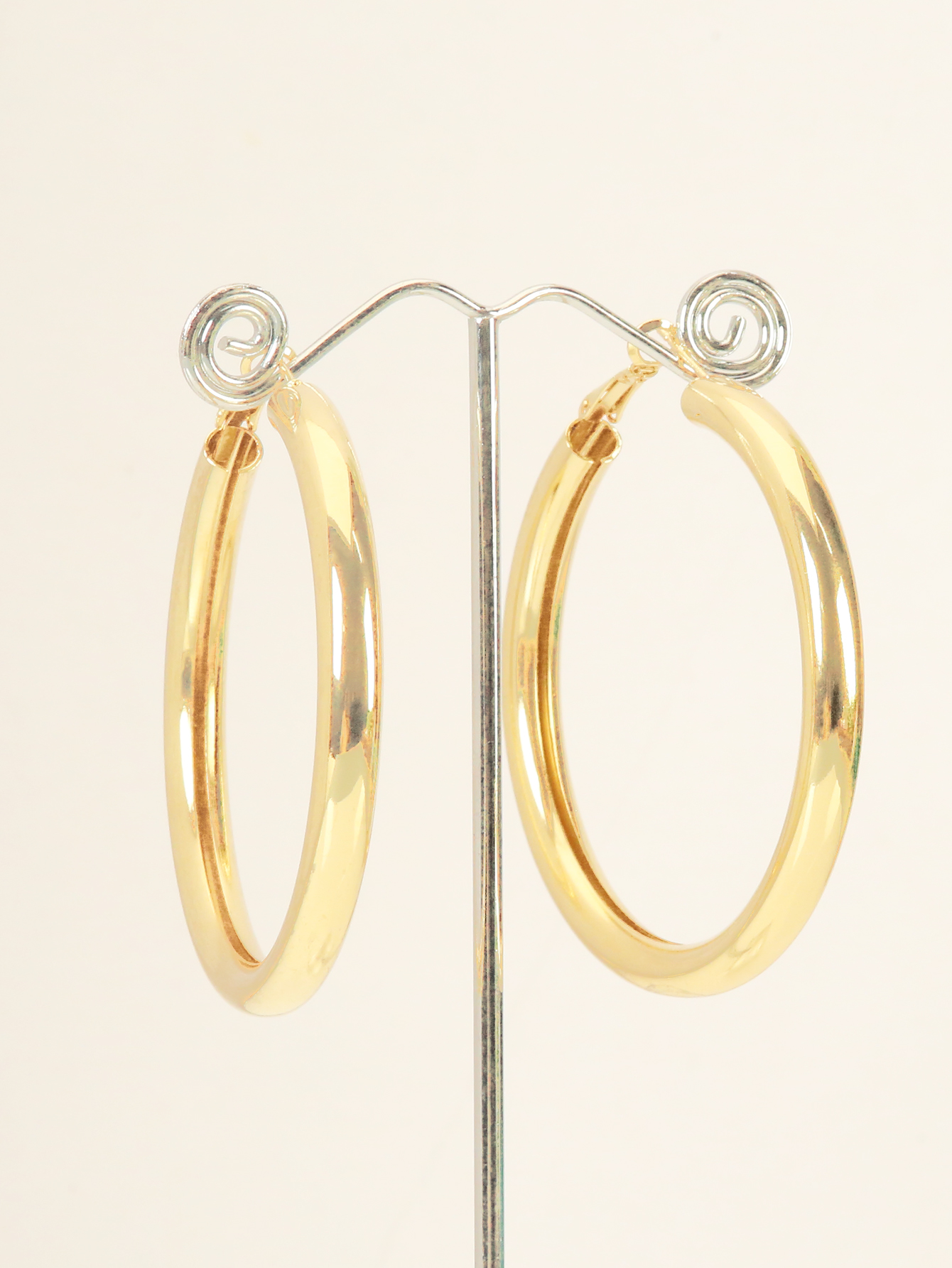 Wholesale Jewelry Ig Style Circle Alloy Hoop Earrings display picture 2