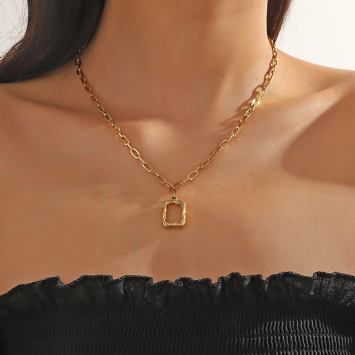 1 Cold Style Real Gold Plated Hollow Square Pendant Necklace Women's Party Gift display picture 2
