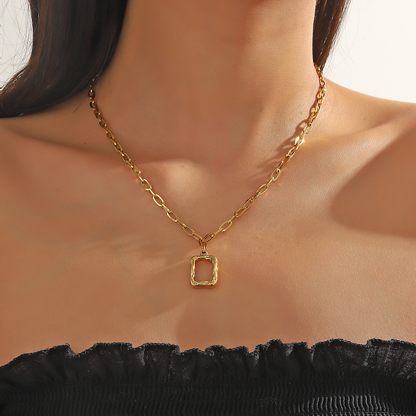 1 Cold Style Real Gold Plated Hollow Square Pendant Necklace Women's Party Gift display picture 5