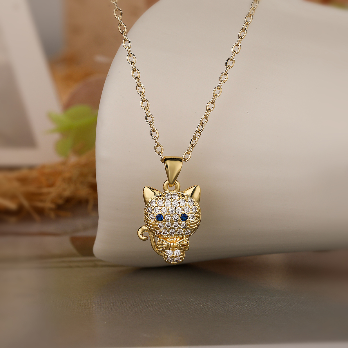 Simple Style Commute Cat Copper 18k Gold Plated Zircon Pendant Necklace In Bulk display picture 3