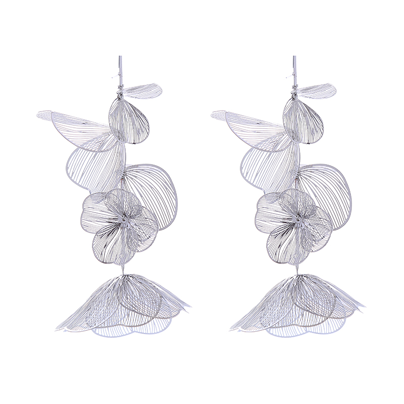 1 Pair Elegant Flower Petal Plating Alloy Gold Plated Silver Plated Drop Earrings display picture 5