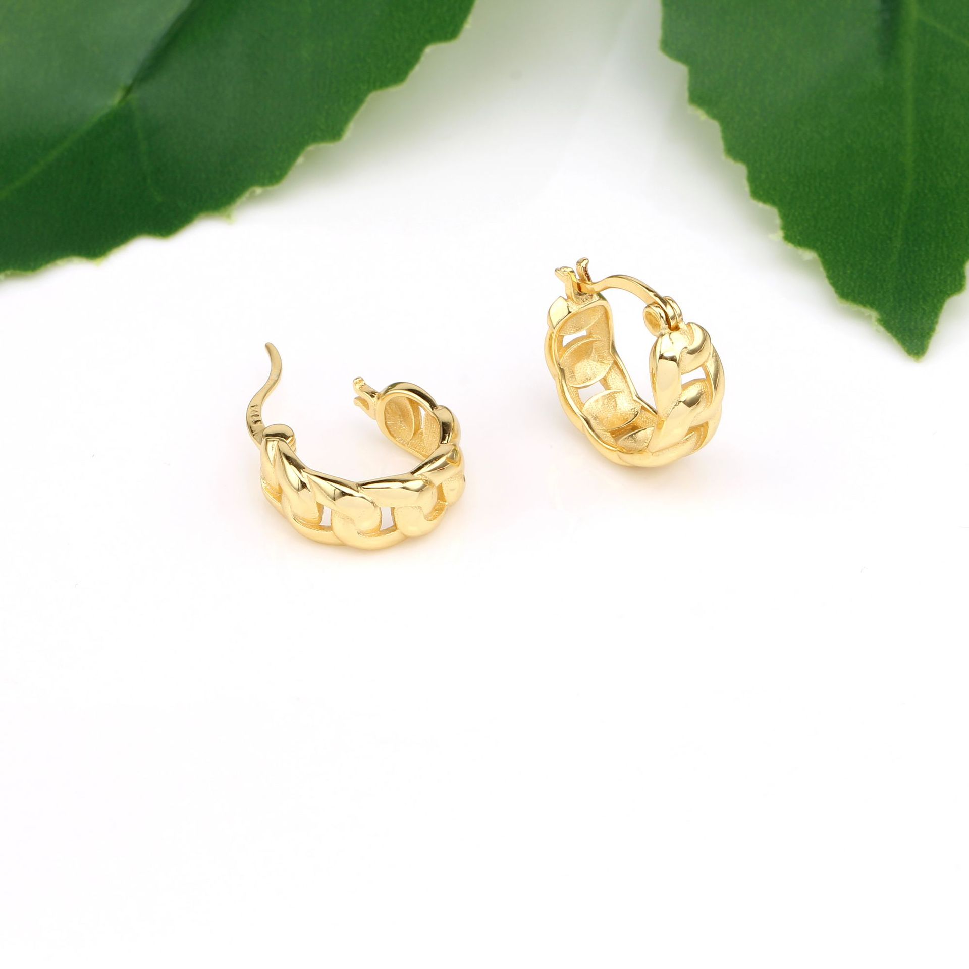 1 Pair Simple Style Solid Color Plating Sterling Silver Gold Plated Ear Studs display picture 9