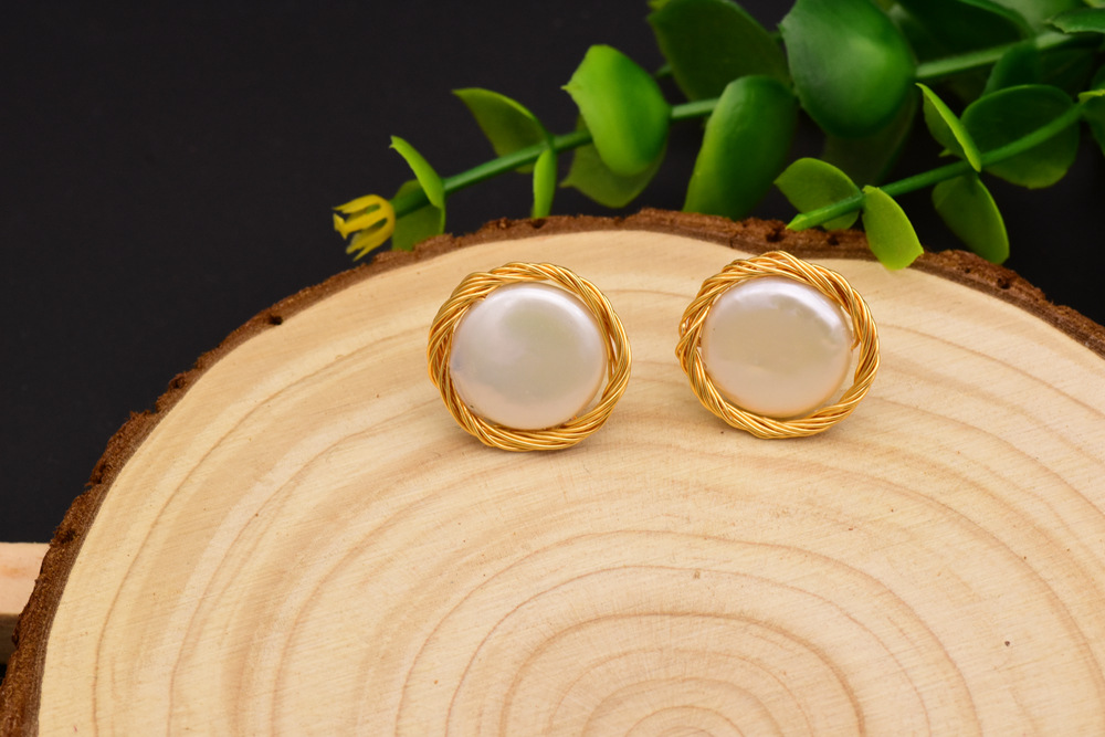 1 Pair Vintage Style Color Block Plating Freshwater Pearl Sterling Silver Copper 18k Gold Plated Ear Studs display picture 3