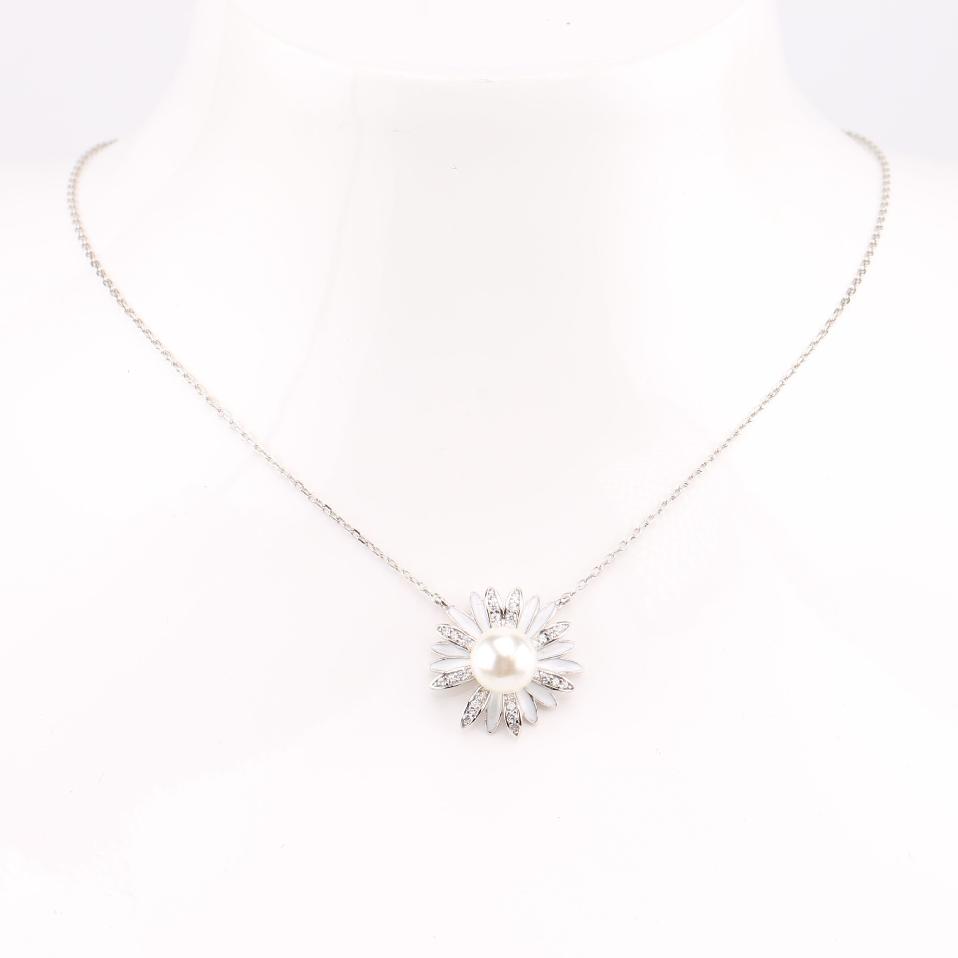 Sweet Flower Sterling Silver Zircon Pendant Necklace In Bulk display picture 6