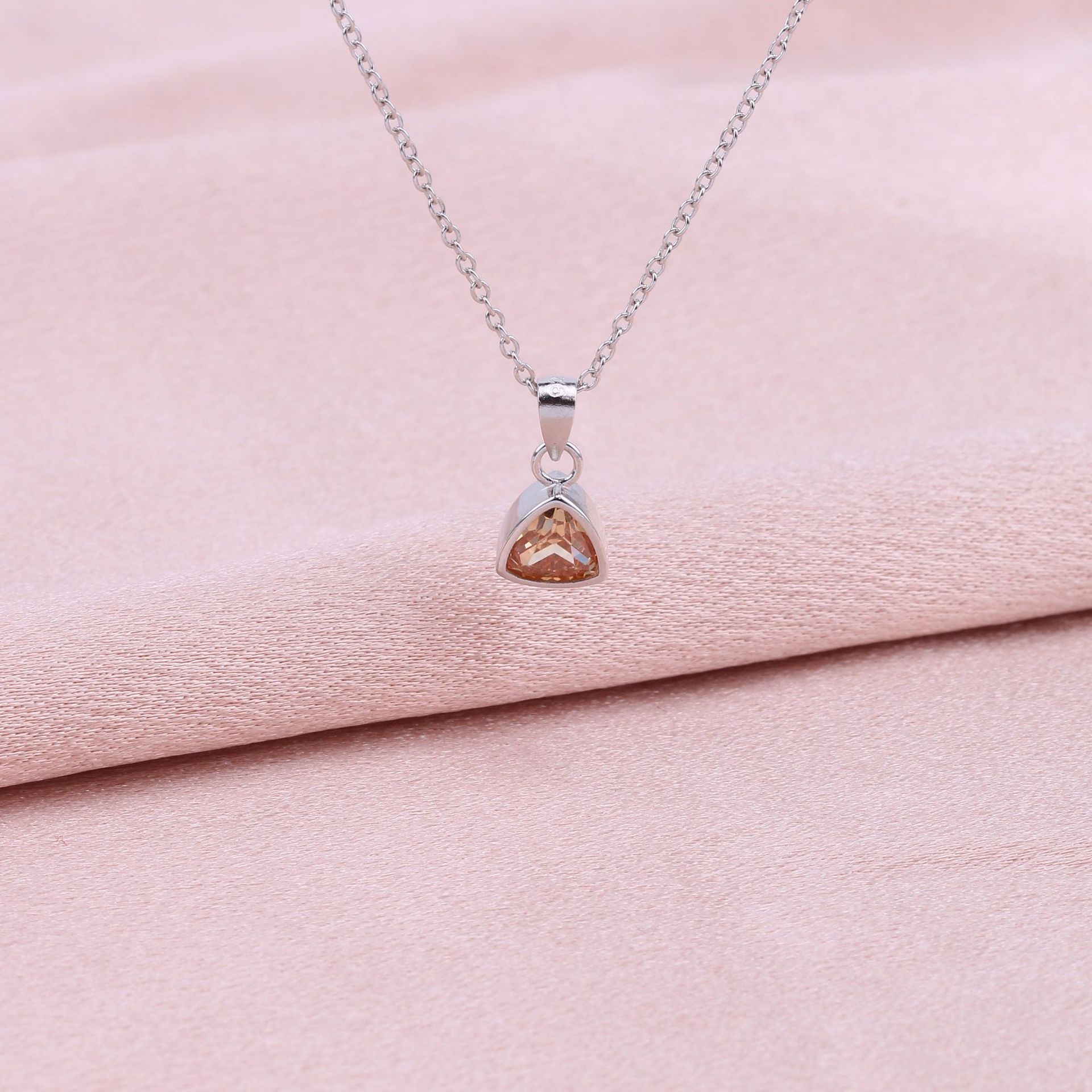 Simple Style Triangle Sterling Silver Zircon Pendant Necklace In Bulk display picture 10