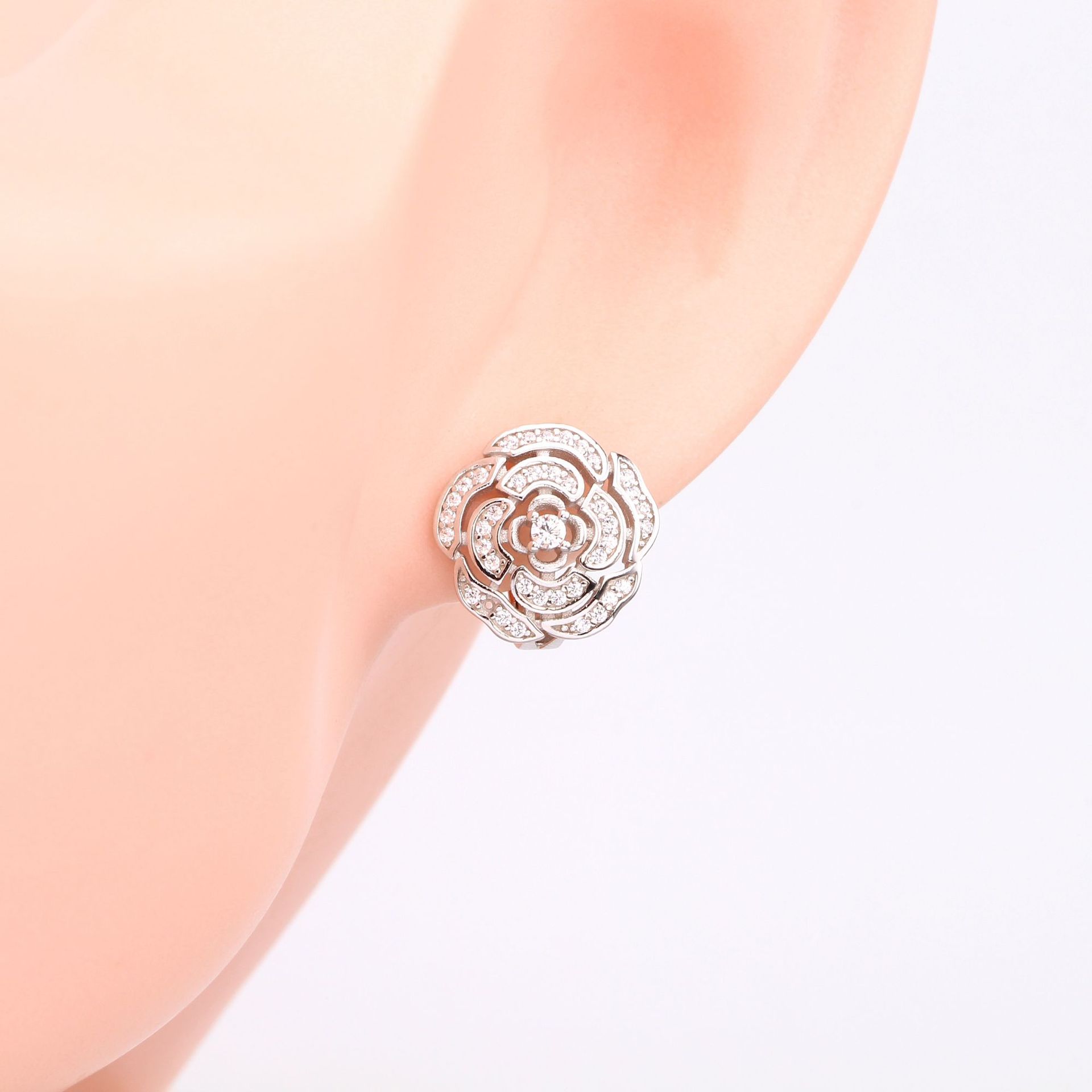 1 Pair Simple Style Flower Inlay Sterling Silver Gem Ear Studs display picture 6