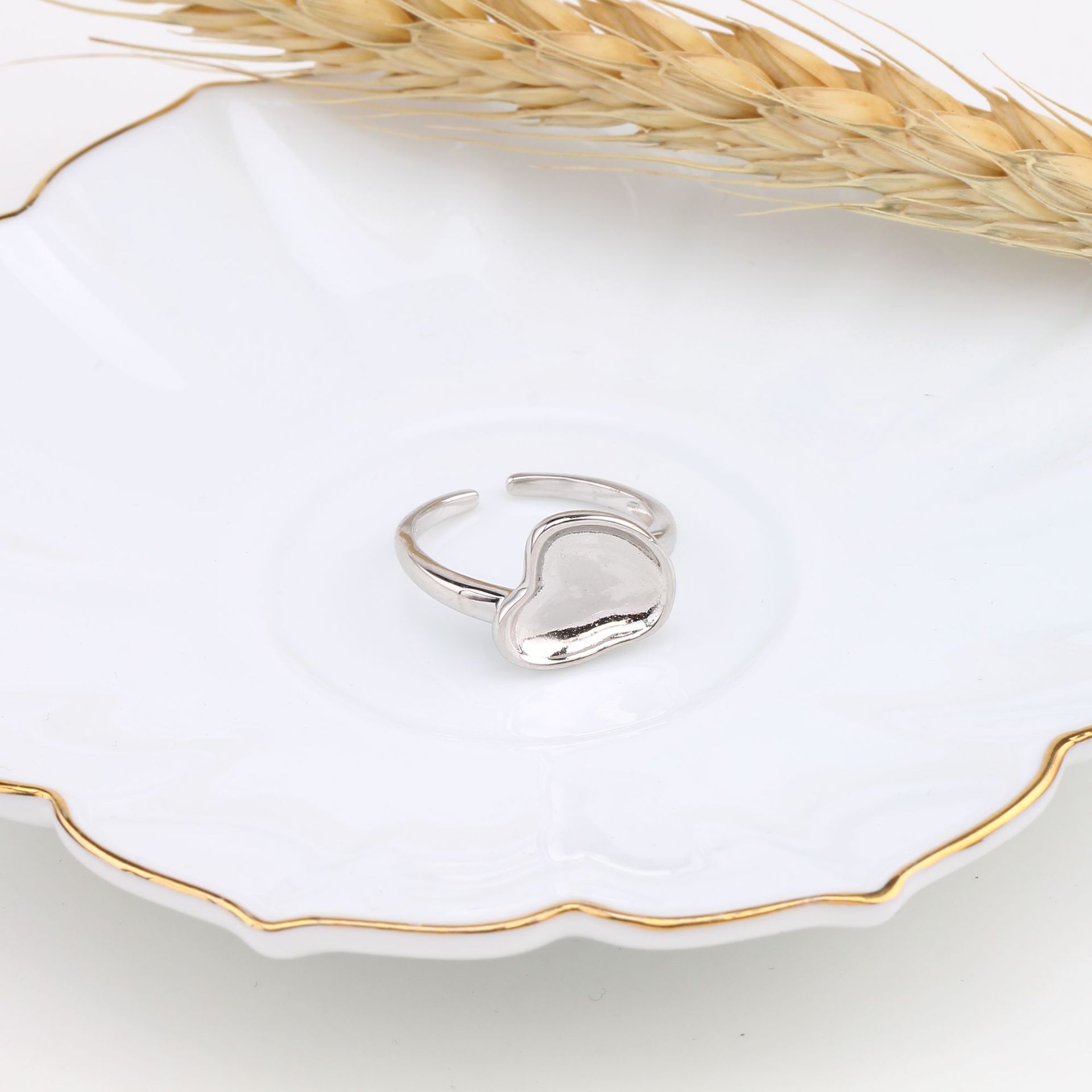 Vintage-stil Herzform Sterling Silber Weißgold Plattiert Vergoldet Offener Ring In Masse display picture 8