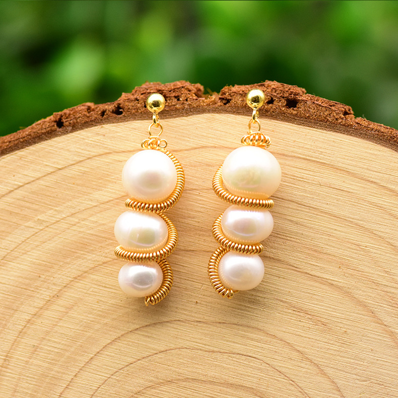 1 Pair Simple Style Classic Style Round Plating Inlay Freshwater Pearl Brass Freshwater Pearl 18k Gold Plated Drop Earrings display picture 1