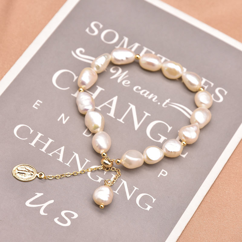 Original Design Geometric 18k Gold Plated Freshwater Pearl Wholesale Bracelets display picture 3