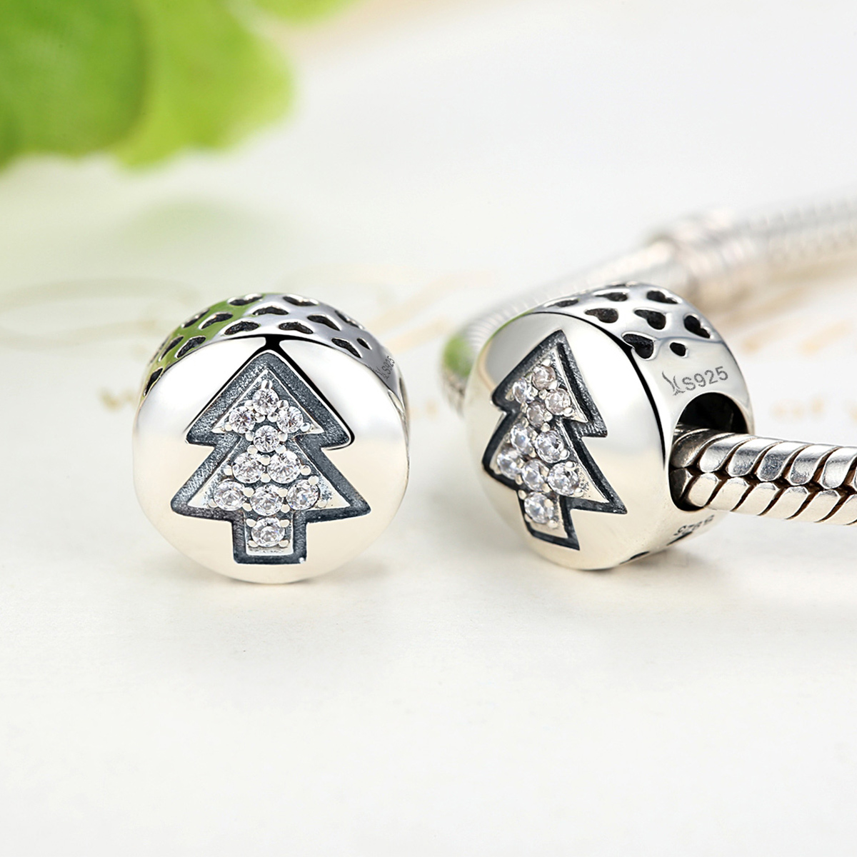 Cute Human Sterling Silver Beaded Inlay Zircon Christmas Jewelry Accessories display picture 4