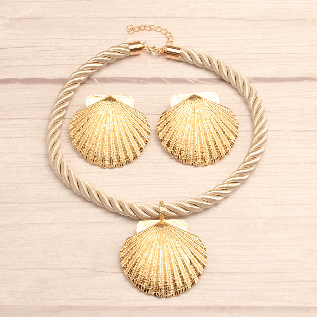 Vintage Style Exaggerated Simple Style Shell Synthetic Fibre Alloy Wholesale Jewelry Set display picture 1