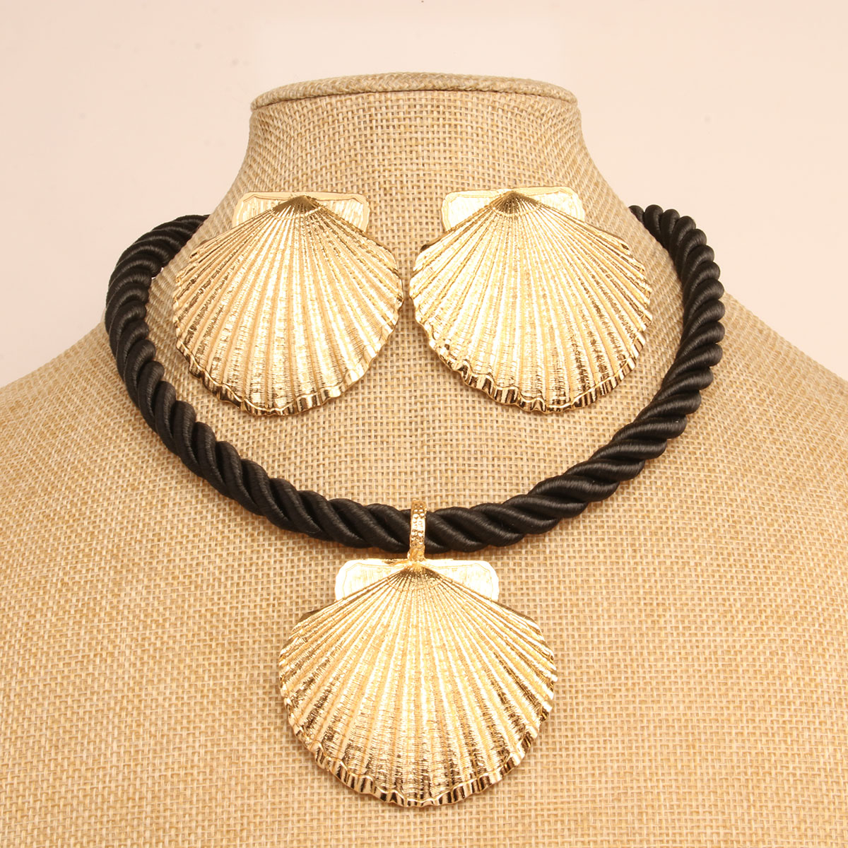 Vintage Style Exaggerated Simple Style Shell Synthetic Fibre Alloy Wholesale Jewelry Set display picture 5