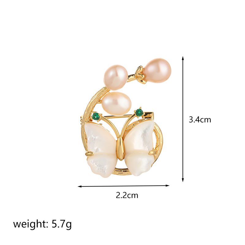 Retro Flower Butterfly Copper Plating Metal Inlay Freshwater Pearl Shell Women's Brooches 1 Piece display picture 1