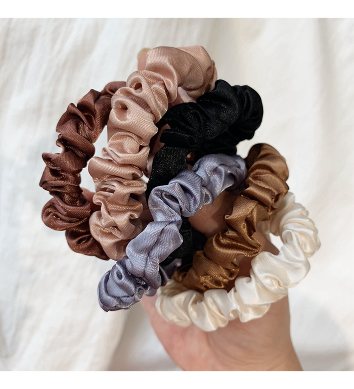 Simple Style Solid Color Cloth Satin Elastic Band Pleated Hair Tie display picture 3