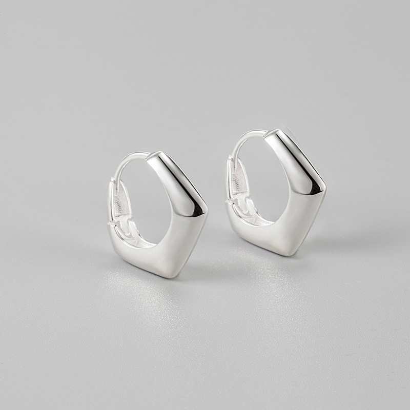 1 Paire Style Simple Rhombe Argent Sterling Des Boucles D'oreilles display picture 1