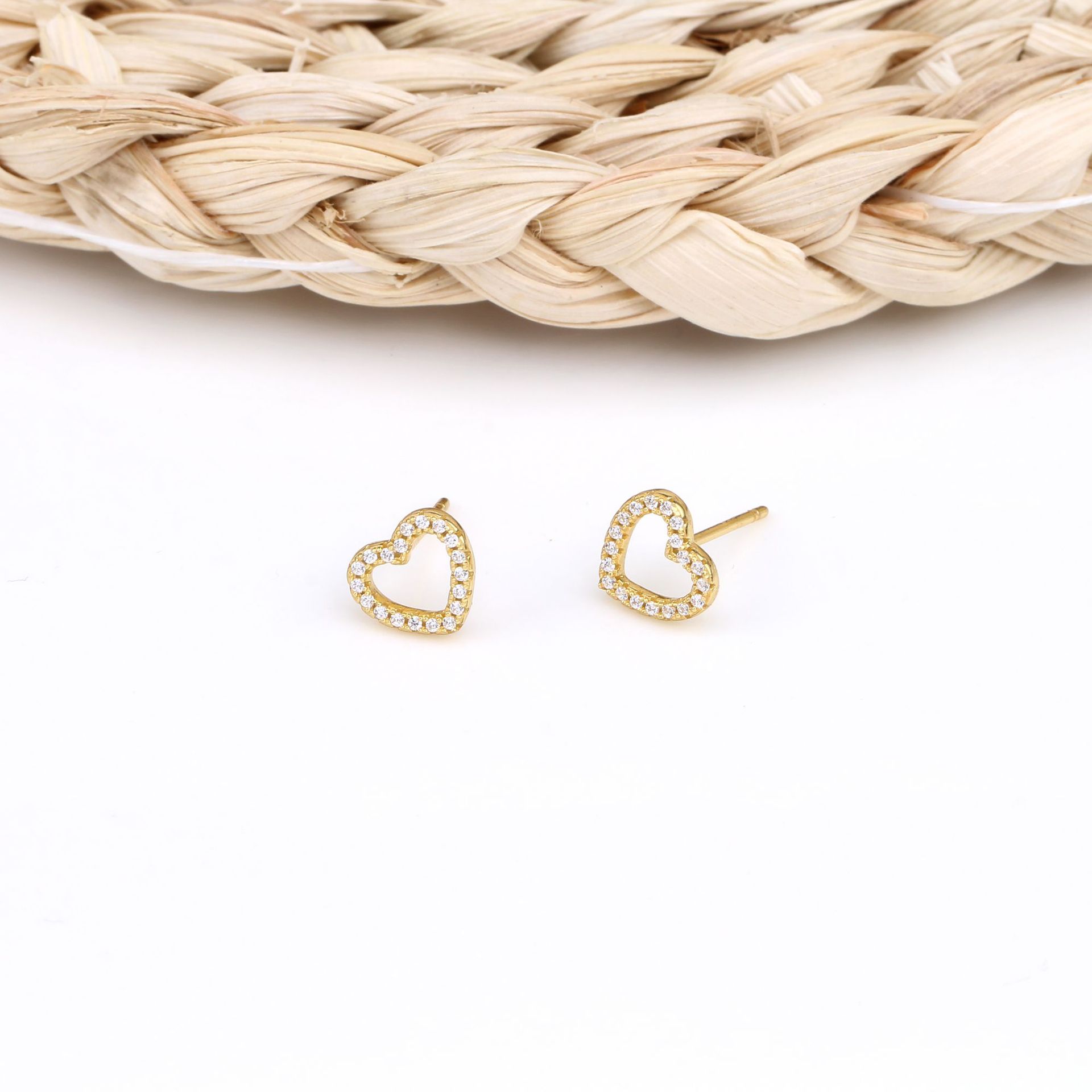 1 Pair Sweet Heart Shape Inlay Sterling Silver Zircon Ear Studs display picture 7