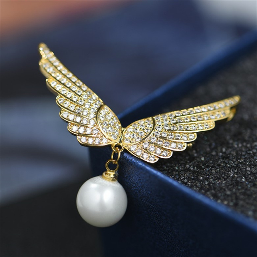 Elegant Wings Alloy Pearl Rhinestones Women's Brooches display picture 1