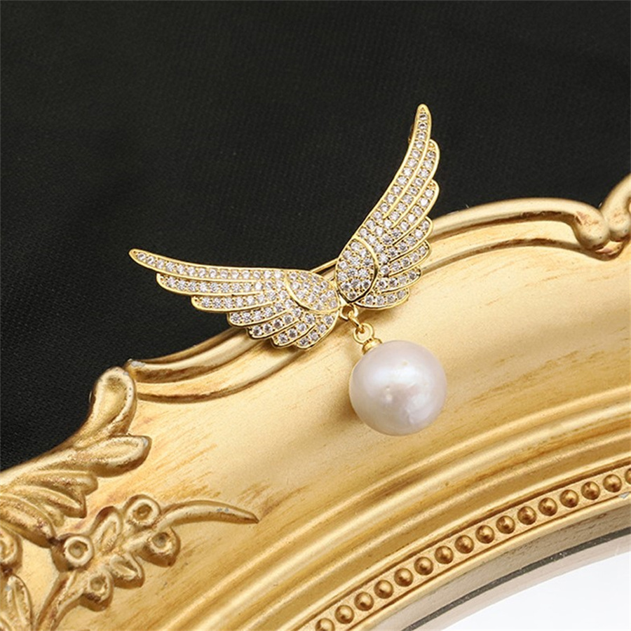 Elegant Wings Alloy Pearl Rhinestones Women's Brooches display picture 6