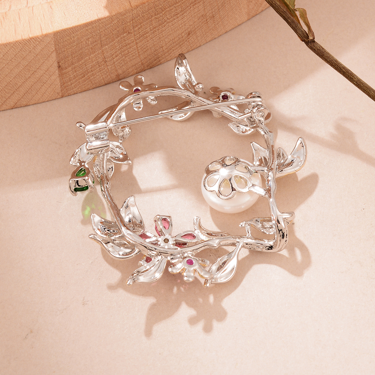 Elegant Glam Krone Feder Blume Kupfer Überzug Inlay Künstliche Perlen Zirkon Frau Broschen 1 Stück display picture 15