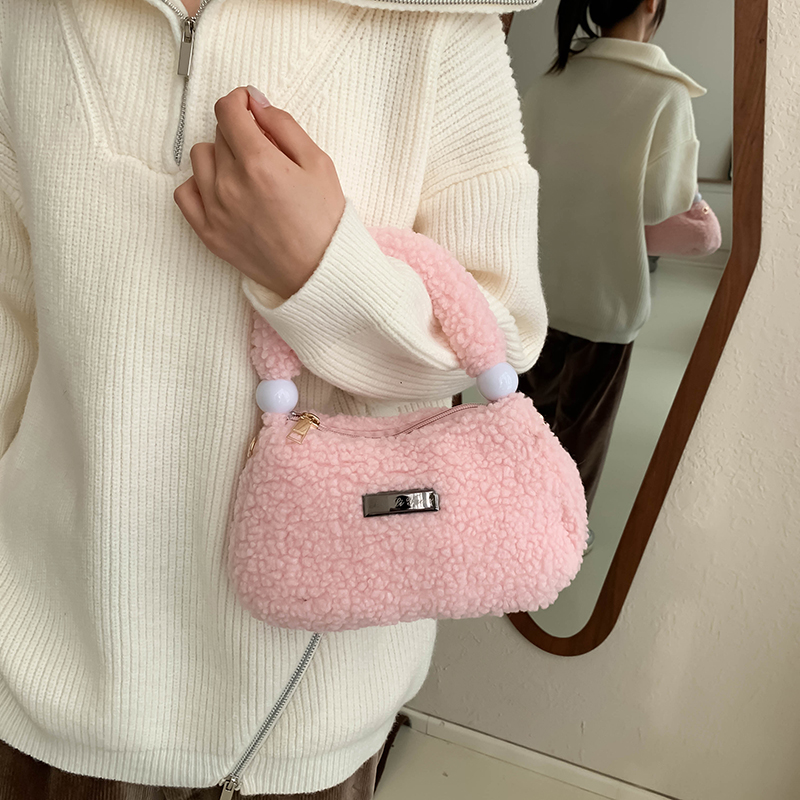 Women's Plush Solid Color Cute Classic Style Sewing Thread Square Zipper Handbag display picture 6