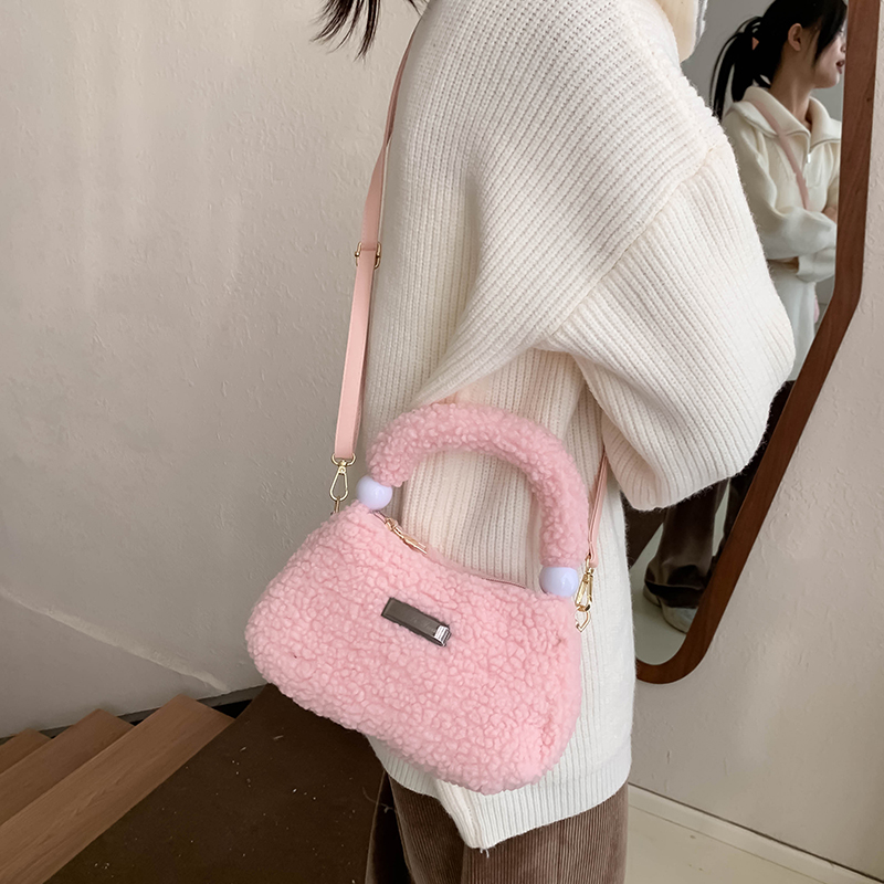 Women's Plush Solid Color Cute Classic Style Sewing Thread Square Zipper Handbag display picture 13