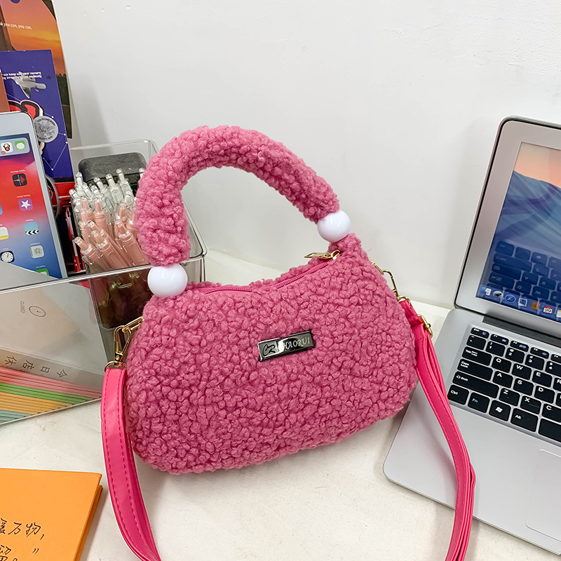 Women's Plush Solid Color Cute Classic Style Sewing Thread Square Zipper Handbag display picture 12