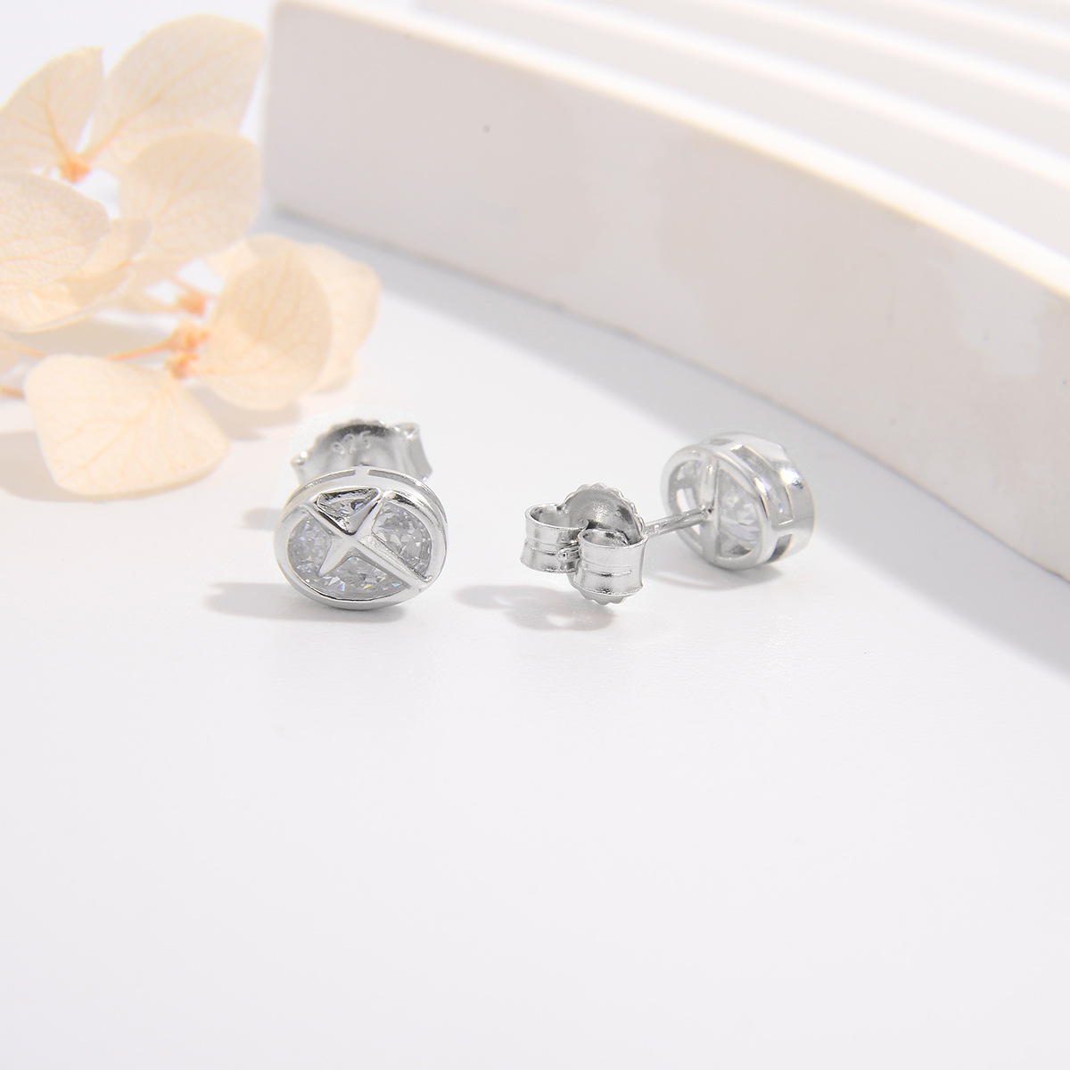 1 Pièce Style Simple Traverser Placage Argent Sterling Zircon Or Blanc Plaqué Boucles D'oreilles display picture 3