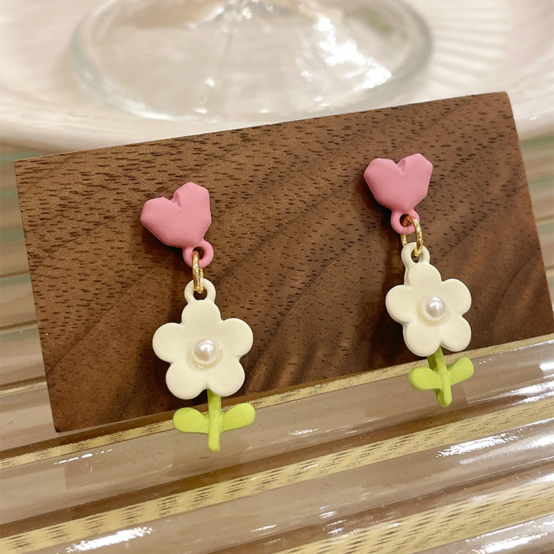 1 Pair Cute Sweet Flower Stoving Varnish Inlay Alloy Artificial Pearls Drop Earrings display picture 5