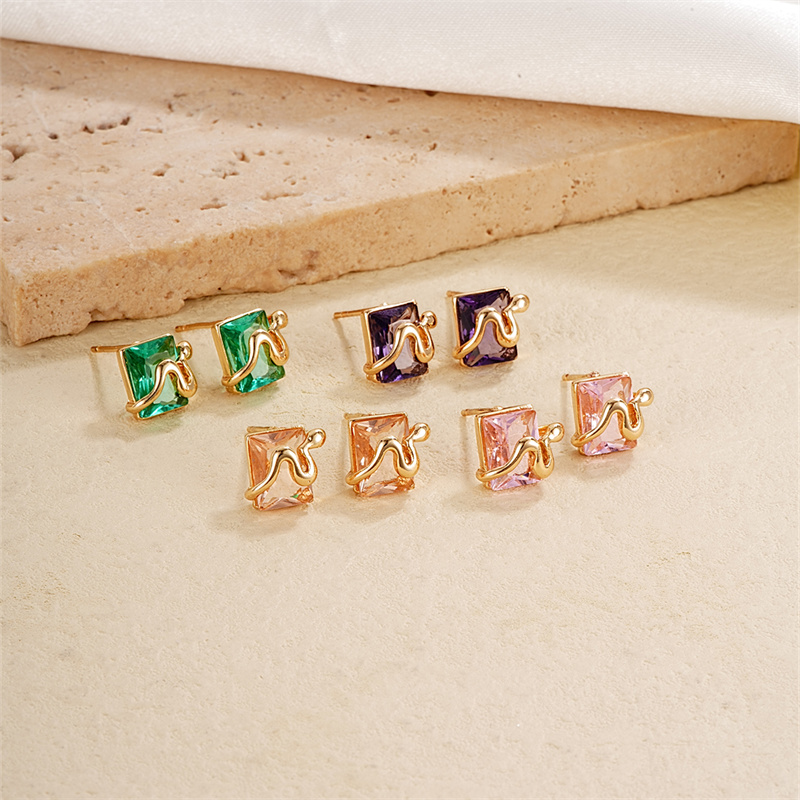 1 Pair Casual Simple Style Snake Copper Zircon K Gold Plated Ear Studs display picture 4