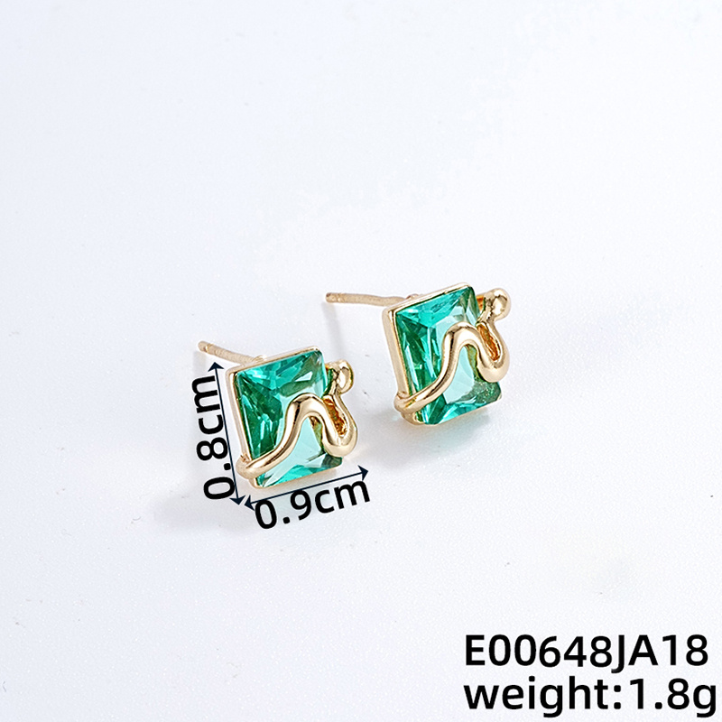 1 Pair Casual Simple Style Snake Copper Zircon K Gold Plated Ear Studs display picture 6