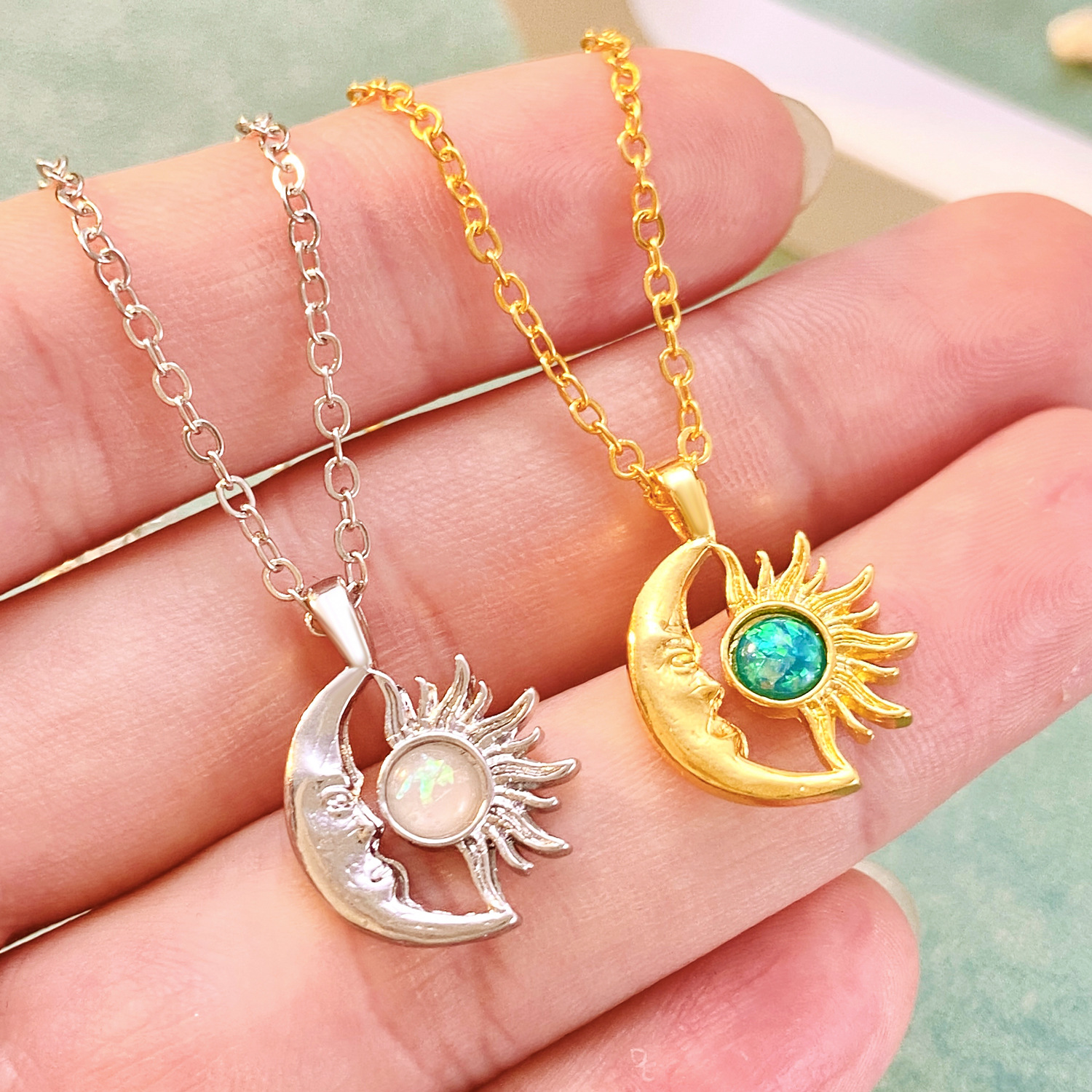 Vintage Style Simple Style Sun Moon Alloy Couple Pendant Necklace display picture 1
