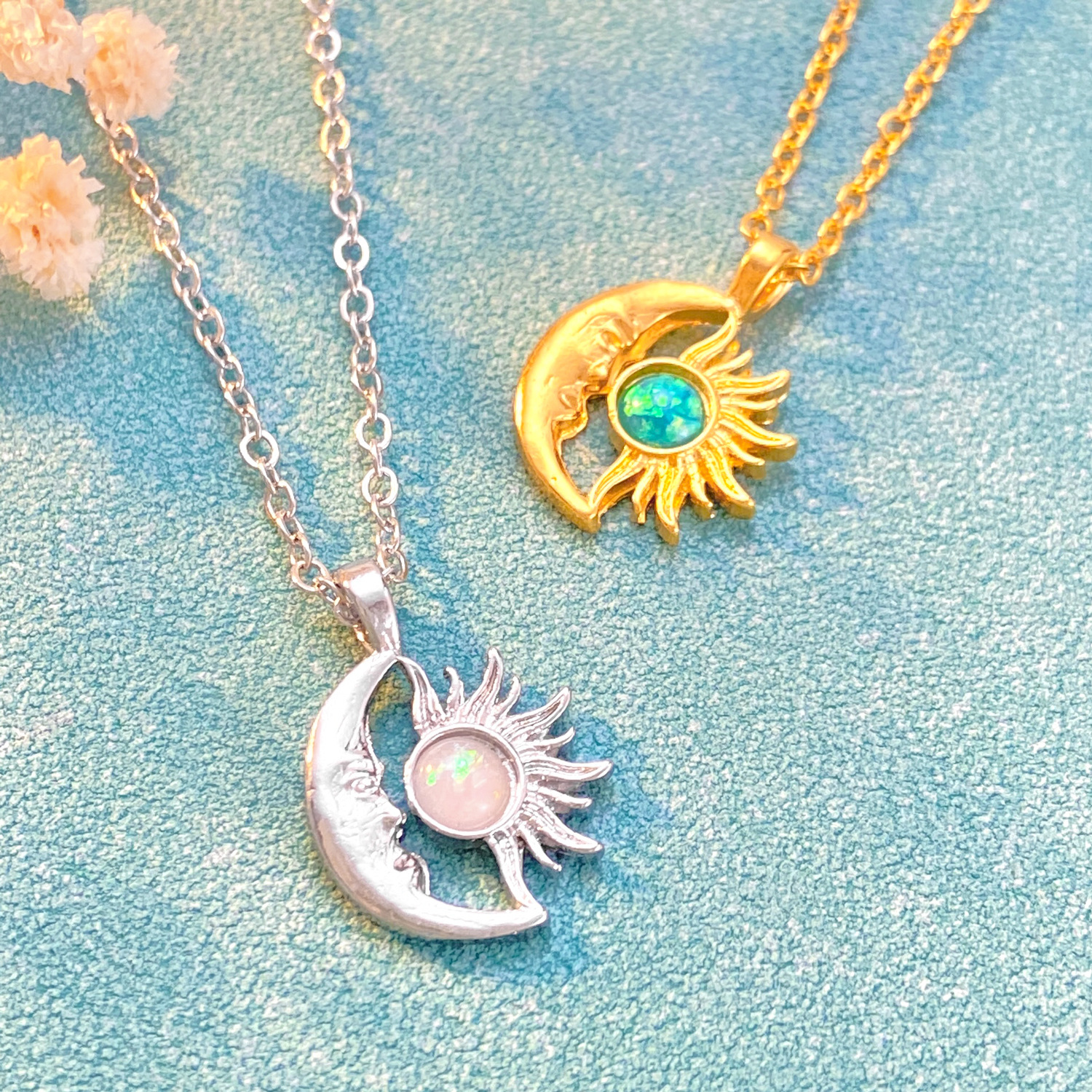 Vintage Style Simple Style Sun Moon Alloy Couple Pendant Necklace display picture 2