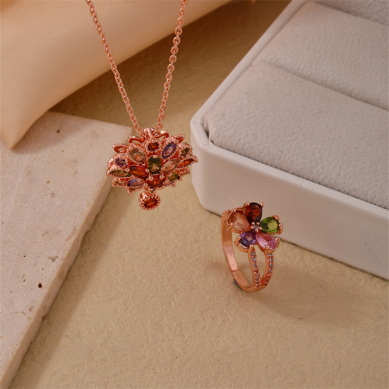 Einfacher Stil Klassischer Stil Blume Kupfer Zirkon Rosengoldbeschichtet Ringe Halskette display picture 2