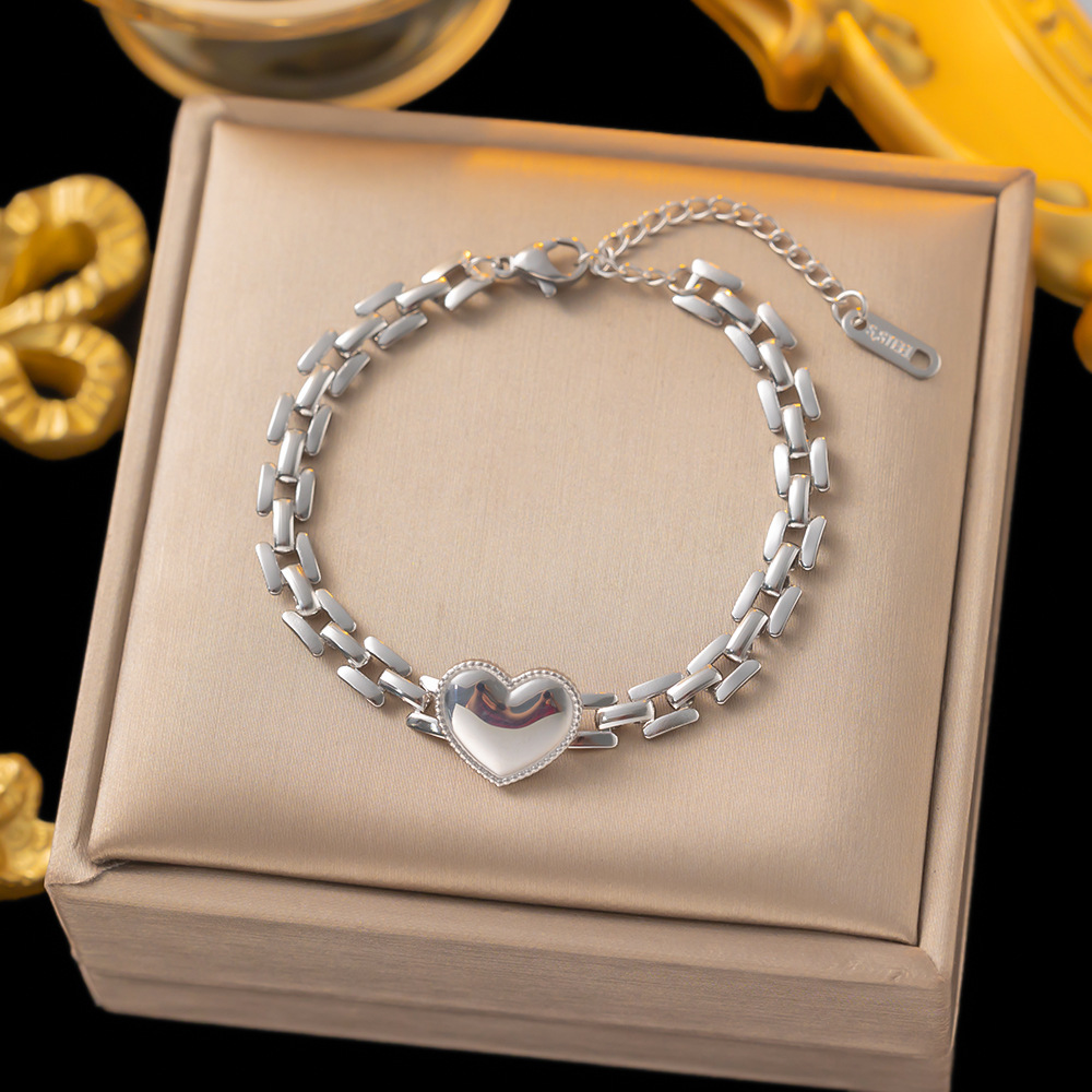Simple Style Heart Shape 304 Stainless Steel 18K Gold Plated Bracelets In Bulk display picture 3