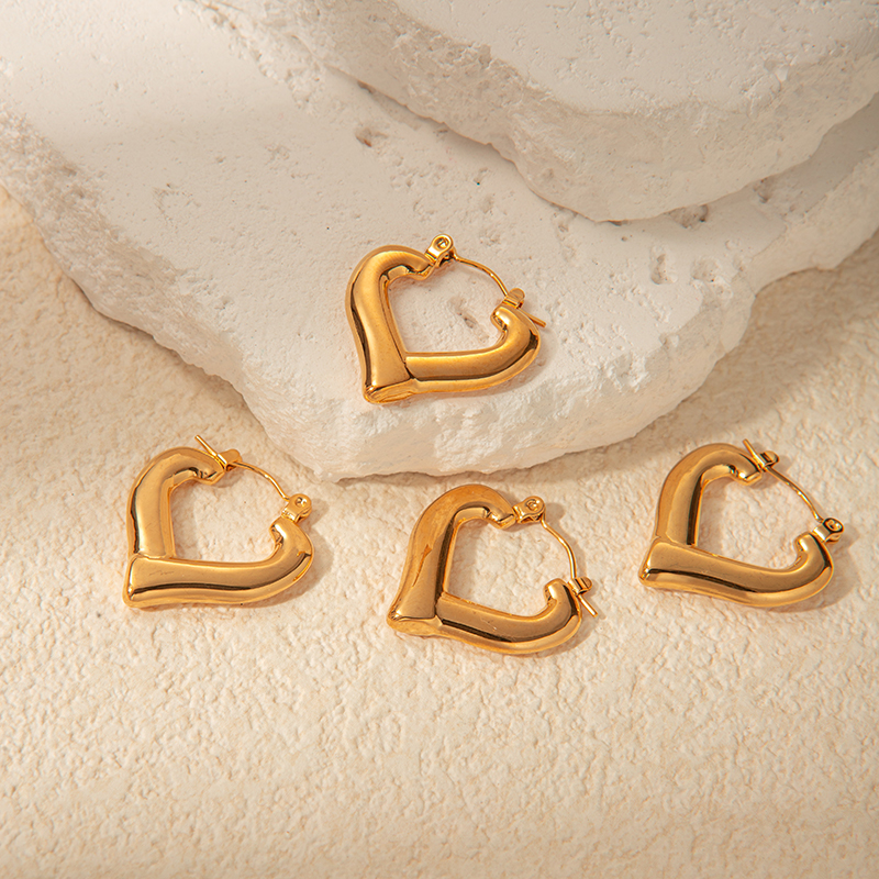 1 Pair Elegant Romantic Heart Shape Plating 304 Stainless Steel 14K Gold Plated Earrings display picture 3