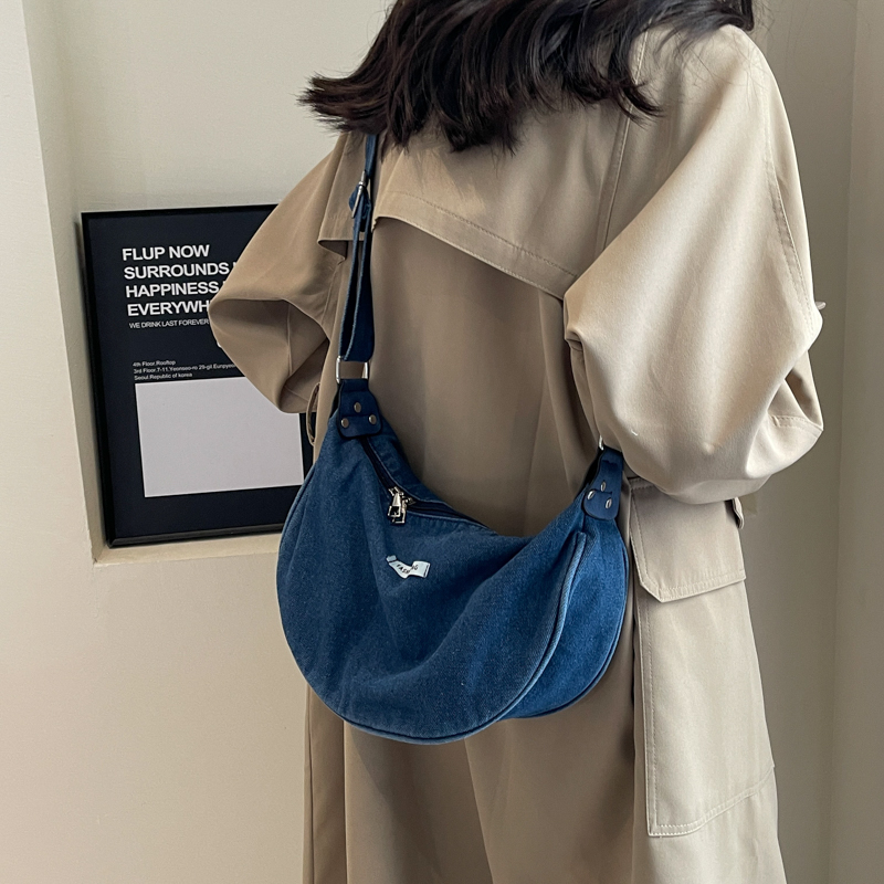 Women's Denim Solid Color Classic Style Square Zipper Shoulder Bag display picture 3