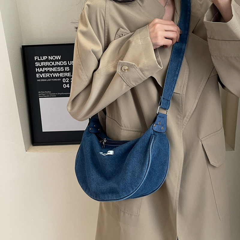 Women's Denim Solid Color Classic Style Square Zipper Shoulder Bag display picture 7