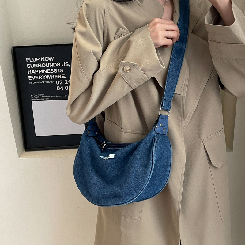 Women's Denim Solid Color Classic Style Square Zipper Shoulder Bag display picture 9